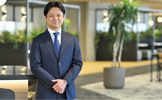 中村 健一 氏